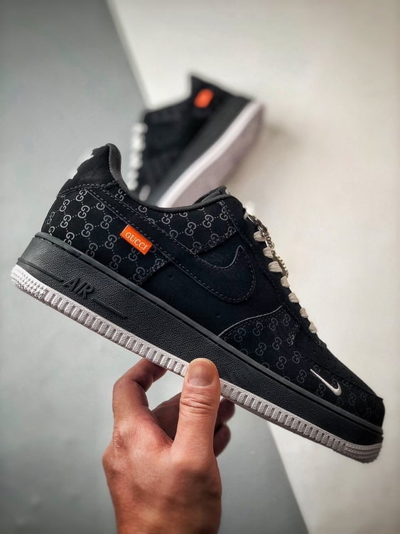 Nike Air Force 1 Low Gucci Camurça Preta - Vista 7