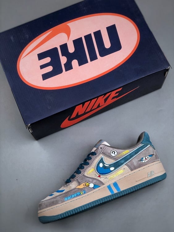 Air Force 1 Low Doraemon Cinzento e Azul - Vista 8
