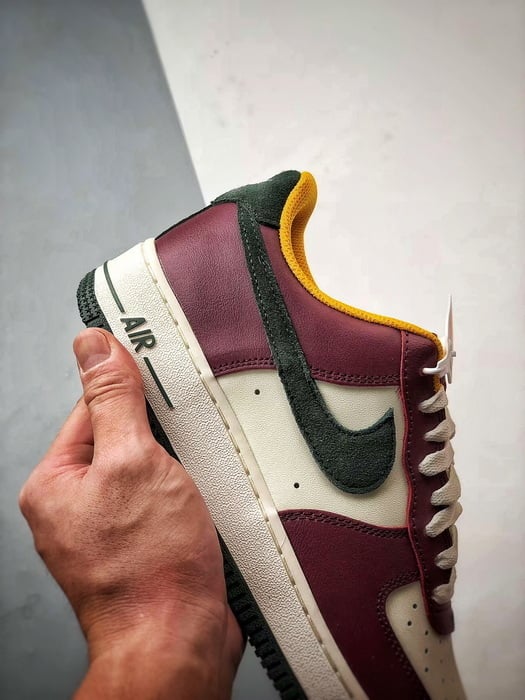 Air Force 1 Low Branco, Castanho e Verde - Vista 2