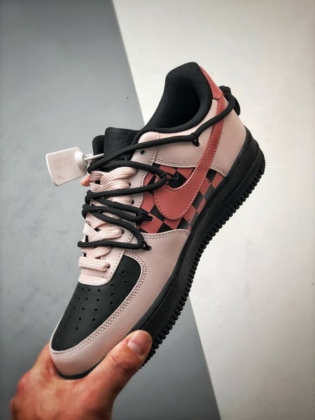 Air Force 1 Low Black Sugar Girl Preto e Rosa com Cordões - Vista 5