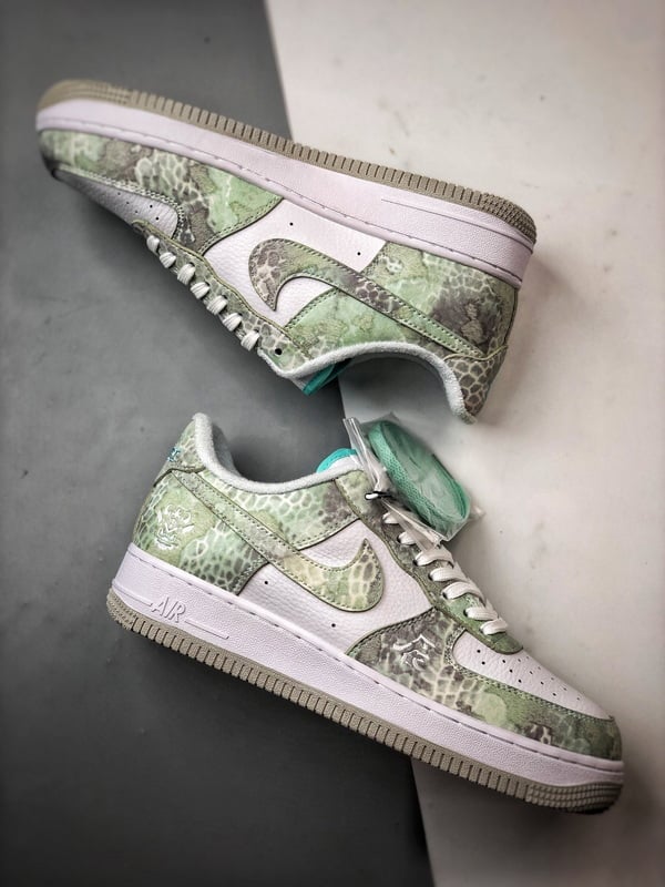 Air Force 1 Low Dragon Year Branco e Ciano - Vista 5