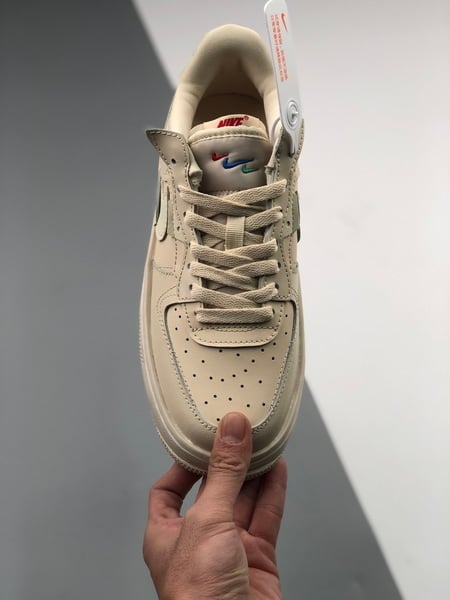 Air Force 1 Low Fontanka Bege e Vermelho - Vista 2