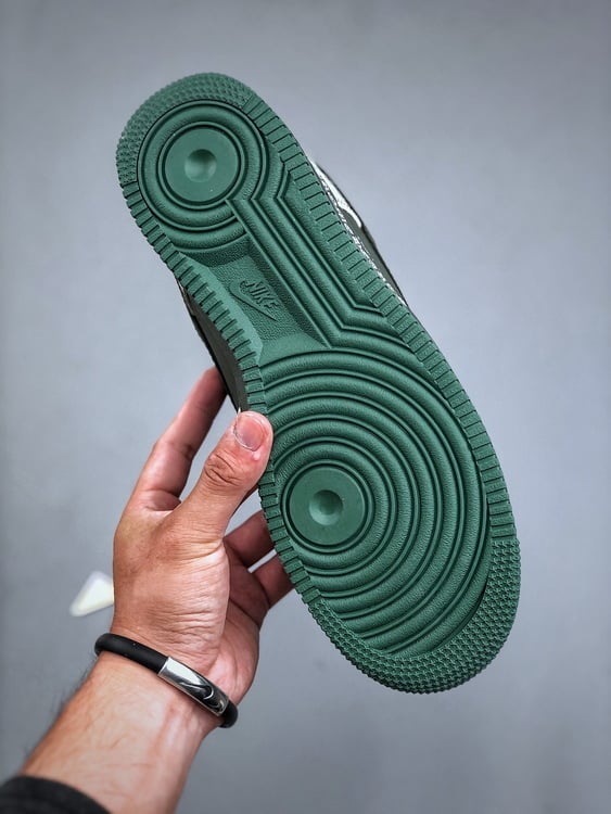 Air Force 1 Low 07 x Chrome Hearts Cinzento e Verde - Vista 3