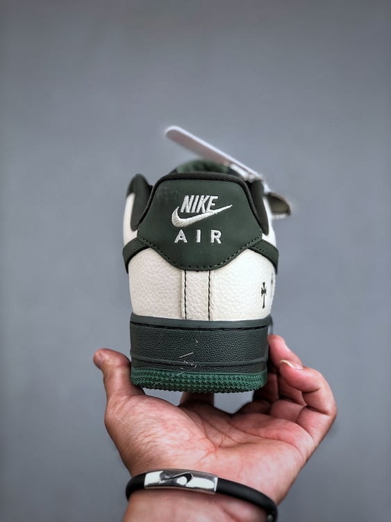 Air Force 1 Low 07 x Chrome Hearts Cinzento e Verde - Vista 4