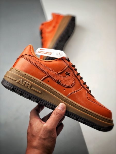 Air Force 1 Low Luxe Laranja e Castanho - Vista 7