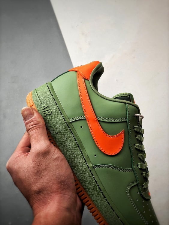 Nike Air Force 1 Low Premium Verde e Laranja - Vista 2