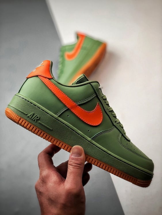 Nike Air Force 1 Low Premium Verde e Laranja - Vista 7