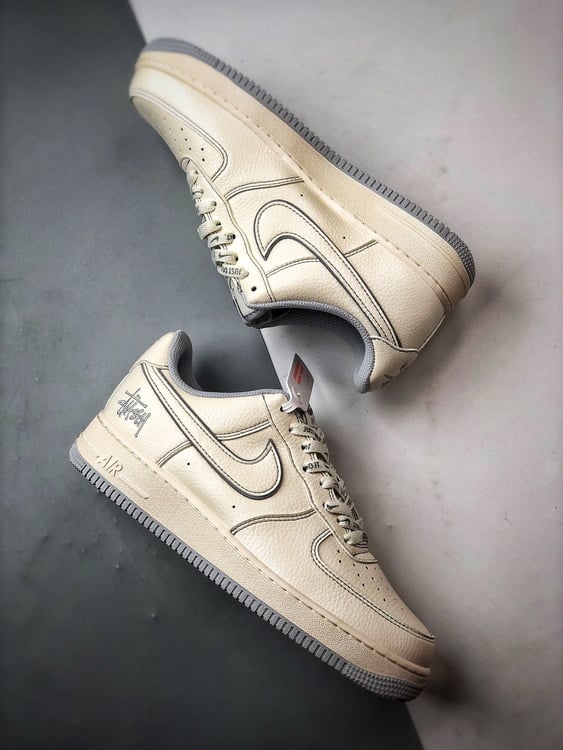 Air Force 1 Low 'By You' Stussy Cinza - Vista 6