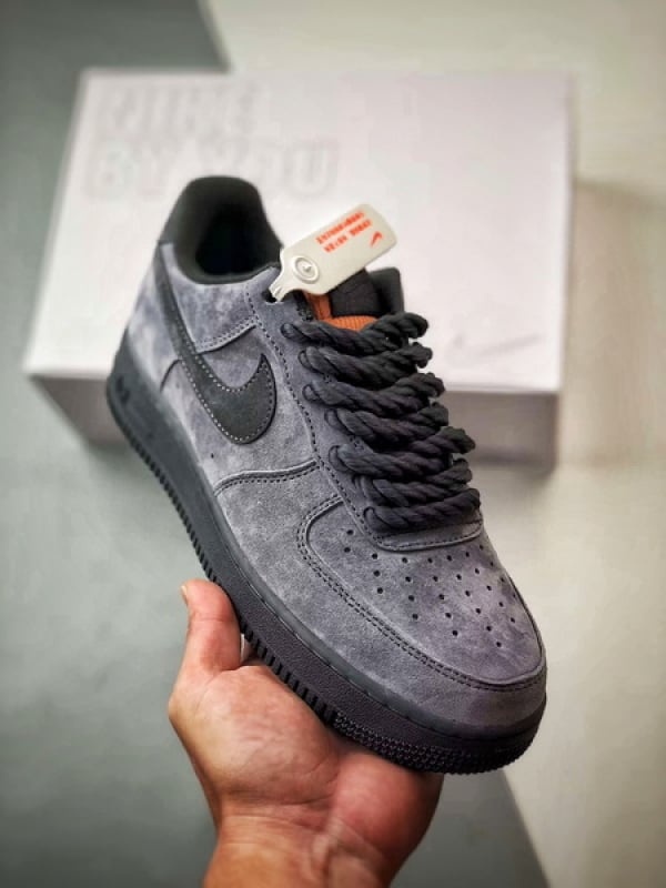 Air Force 1 Low By You Cinza e Preto - Vista 1