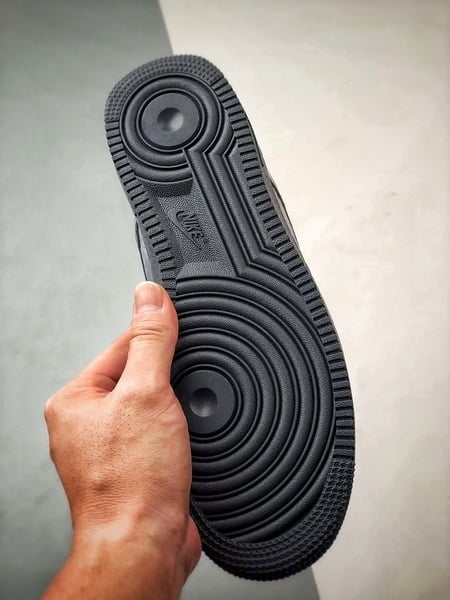 Air Force 1 Low By You Cinza e Preto - Vista 4