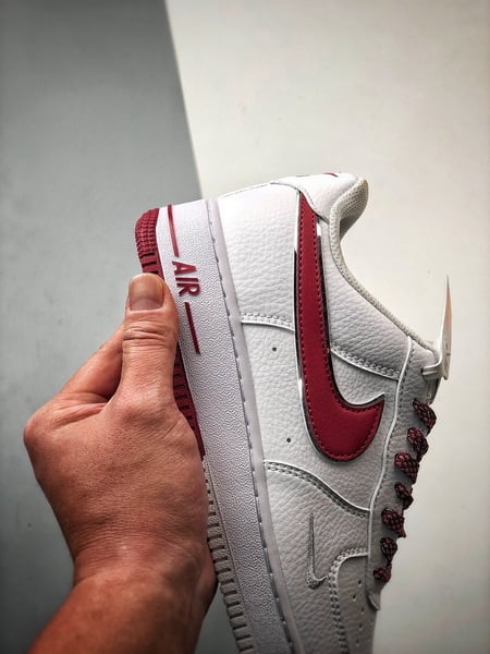 Air Force 1 Low _By You_ Branco e Vermelho Reflexo - Vista 2