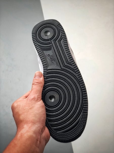 Air Force 1 Low _By You_ Branco e Preto - Vista 4