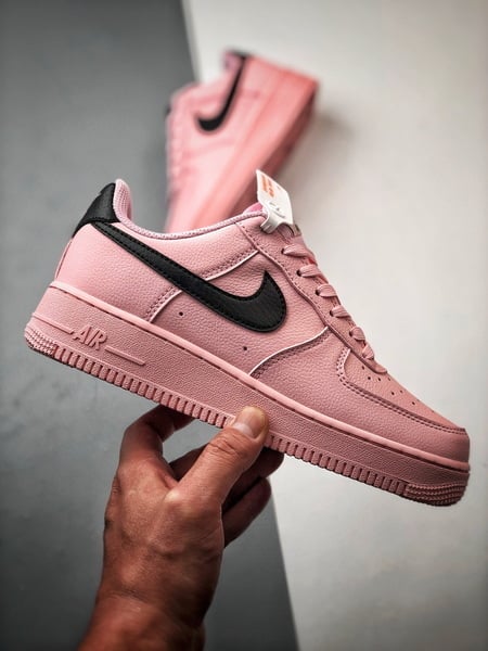 Air Force 1 Low By You Rosa e Preto - Vista 7