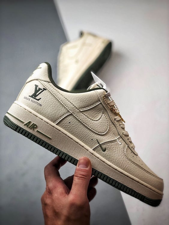 Air Force 1 Low 'By You' LV Verde - Vista 7