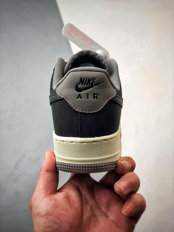Air Force 1 Low 'Dark Pewter' Preto - Vista 4