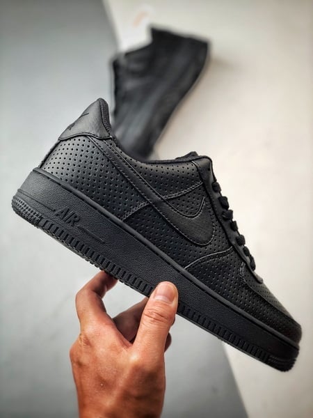 Air Force 1 SP Low Preto Perfurado - Vista 7