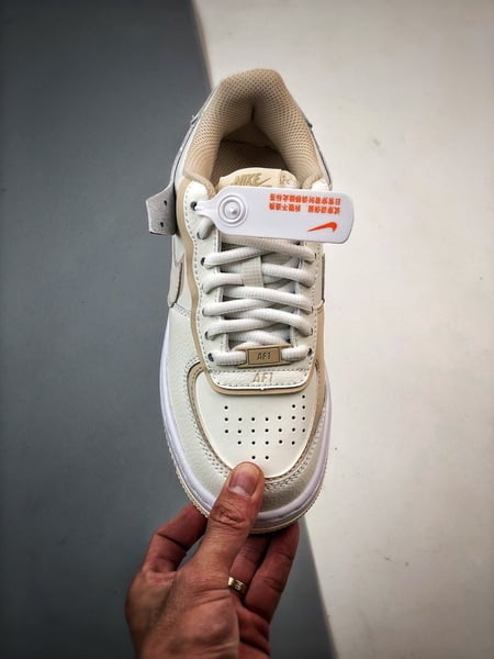 Air Force 1 Shadow Cha com Leite - Vista 9