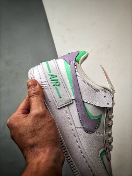 Air Force 1 Shadow Branco Verde e Roxo - Vista 2