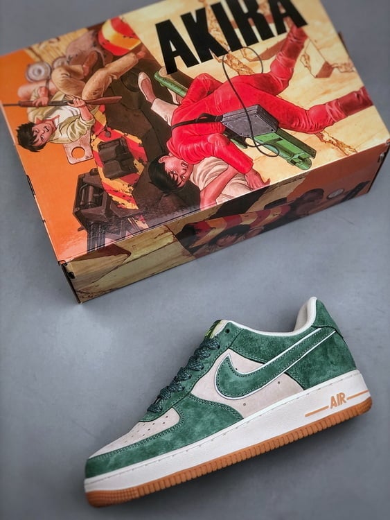 Akira x Nike Air Force 1 Low Suede Stars - Vista 8