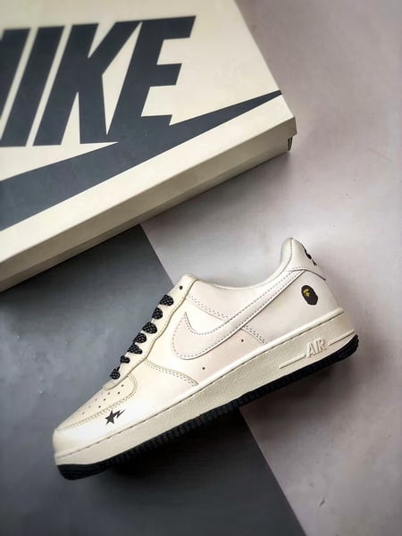 Bape x Air Force 1 Low Branco e Preto Refletivo - Vista 8