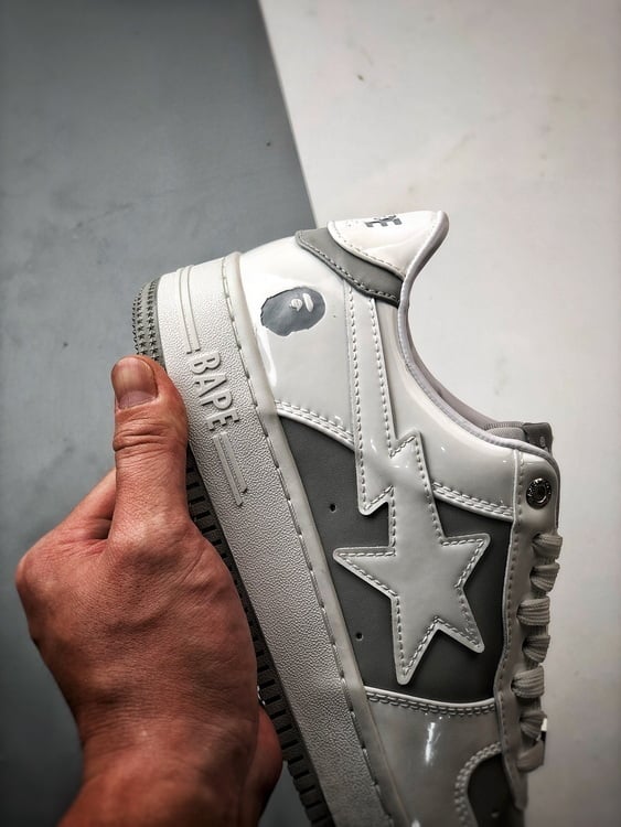 Bape x Air Force 1 Sta Low Cinza e Branco Patente - Vista 2