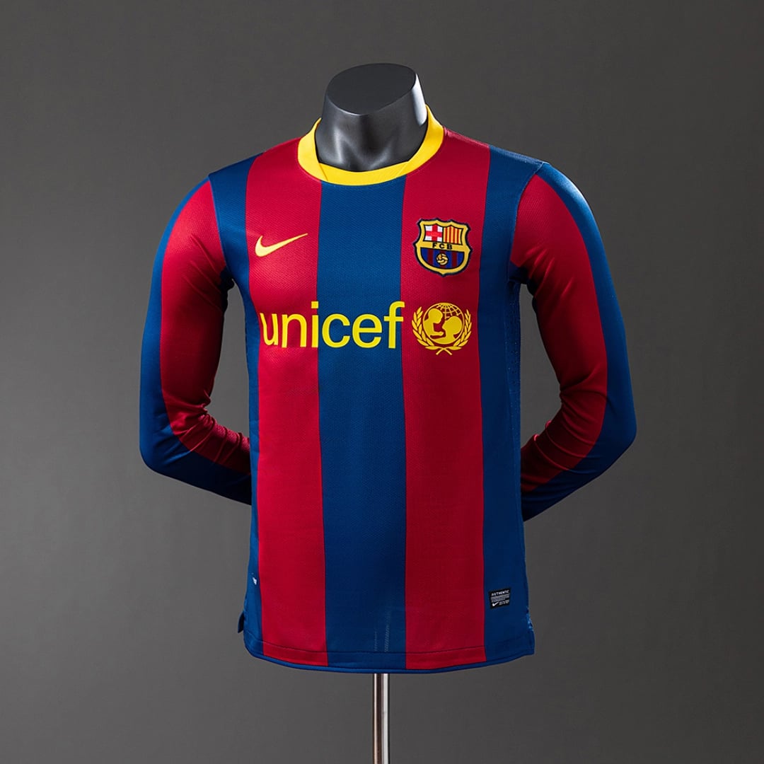 Camisola Principal do FC Barcelona 2010/2011 (Retro, Versao Jogador, Manga Longa) - Vista 1