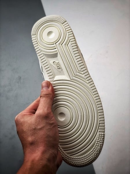 Drew x Air Force 1 Low Mescla Preto e Amarelo Grafite - Vista 5