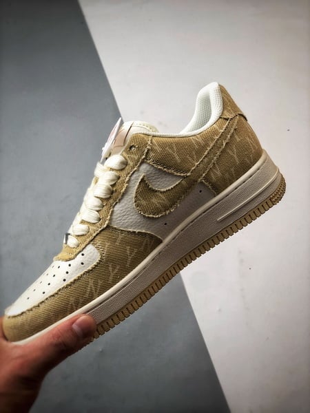 LV x Air Force 1 Low Branco e Amarelo - Vista 5