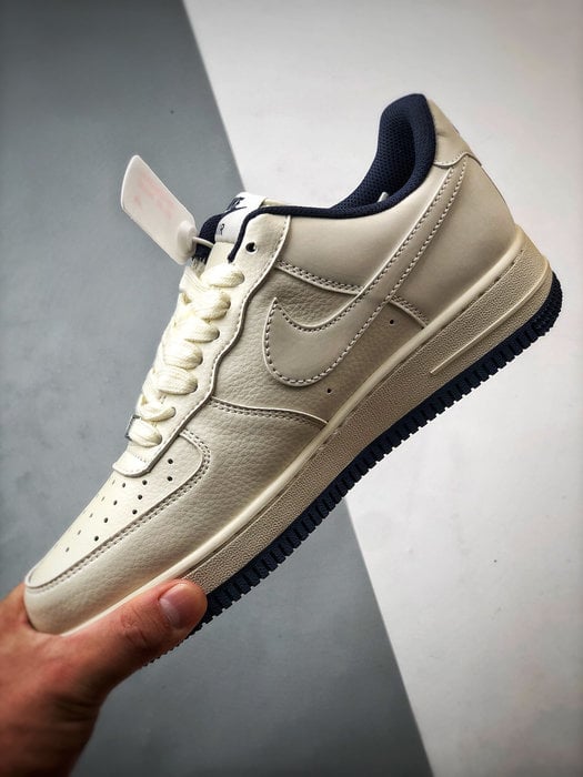LV x Air Force 1 Low 3M Branco e Azul Escuro Refletivo - Vista 5