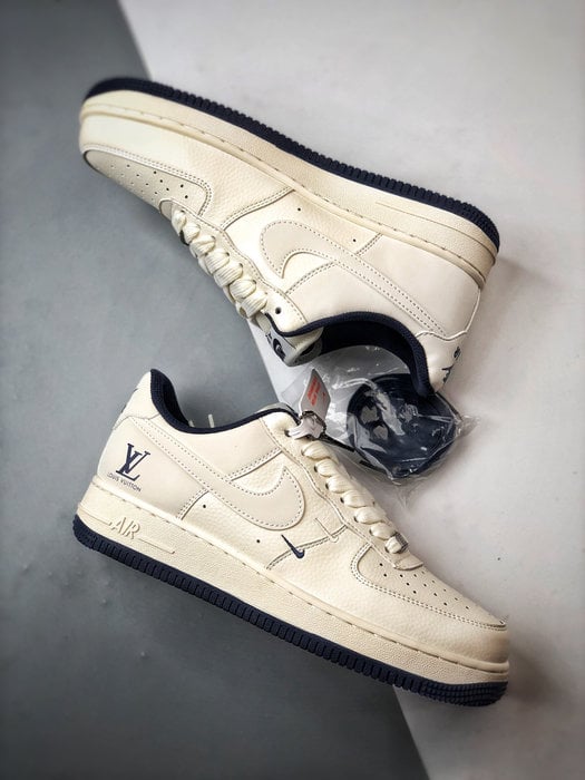 LV x Air Force 1 Low 3M Branco e Azul Escuro Refletivo - Vista 6