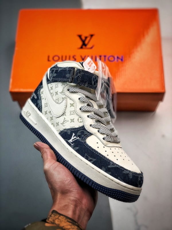 LV x Air Force 1 Mid Branco e Azul Denim - Vista 1