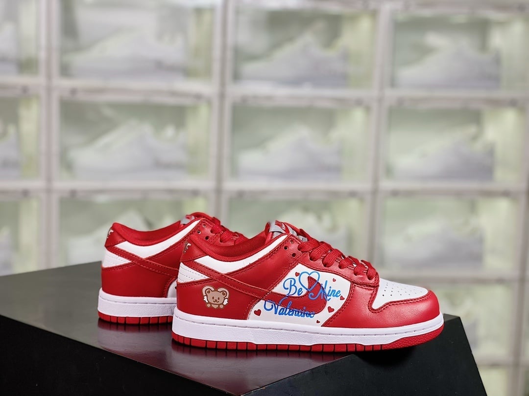 NK Dunk Low Sweetheart Bear