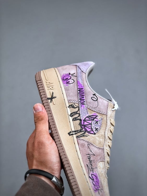 Nike Air Force 1 Low 07 Halloween Castanho e Roxo - Vista 5