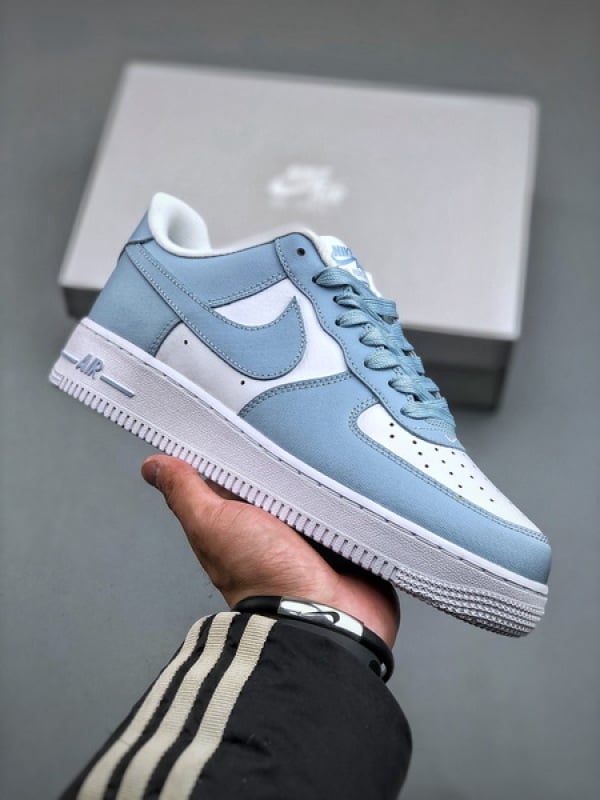 Nike Air Force 1 Low 07 Branco e Azul