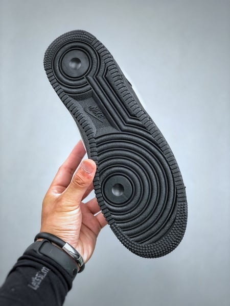 Nike Air Force 1 Low '07 Colaboração Especial - Vista 4