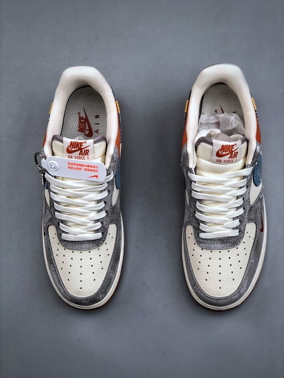 Nike Air Force 1 Low 07 x Stüssy Bege e Preto - Vista 6