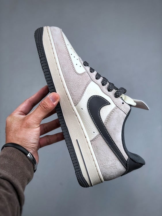 Nike AF1 Low 07 Colaboração The North Face x Supreme - Vista 9