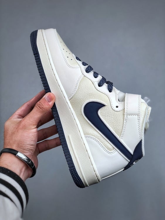 Nike Air Force 1 MID Bege e Azul Escuro - Vista 9