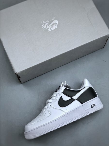 Nk Air Force 1 '07 Low Preto e Branco Gancho Quebrado - Vista 8