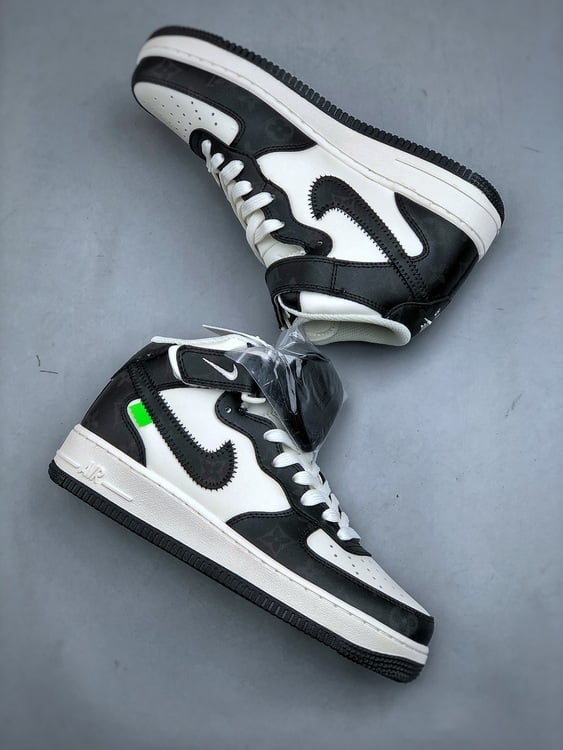 Nk Air Force 107 Mid Bege e Preto - Vista 2