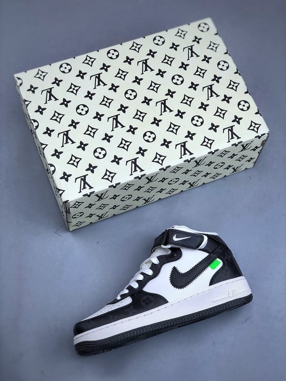 Nk Air Force 107 Mid Bege e Preto - Vista 8