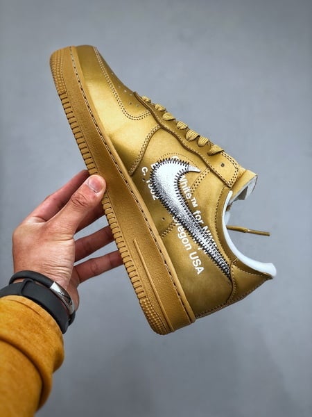 OFF-WHITE x Nike Air Force 1 Low Ouro Fluido - Vista 9