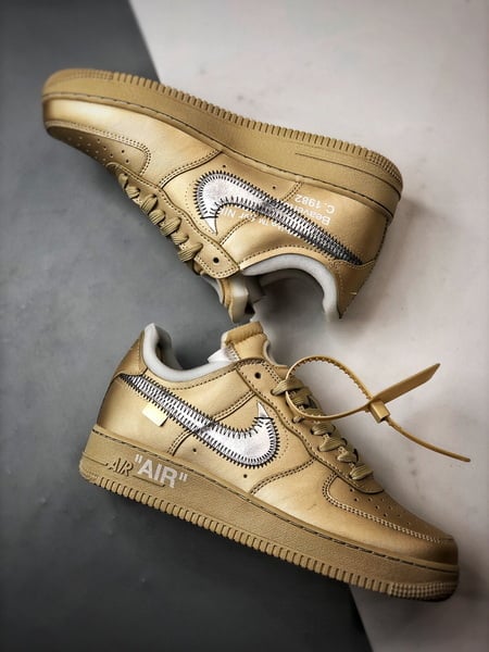 Off-White x Air Force 1 Low Dourado - Vista 6