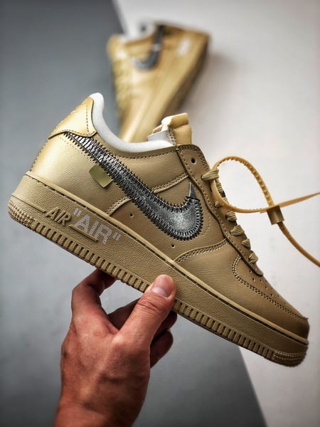 Off-White x Air Force 1 Low Dourado - Vista 7