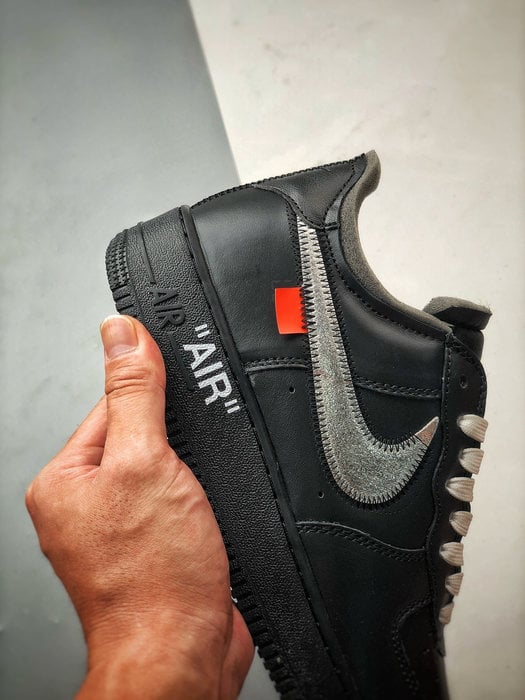 Off-White x MoMA x Air Force 1 Low - Vista 2