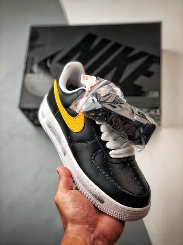 PEACEMINUSONE x NK Air Force 1 Low - Vista 1