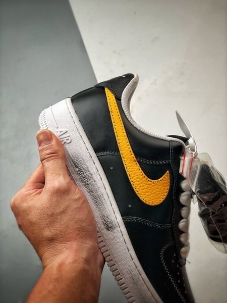 PEACEMINUSONE x NK Air Force 1 - Vista 2