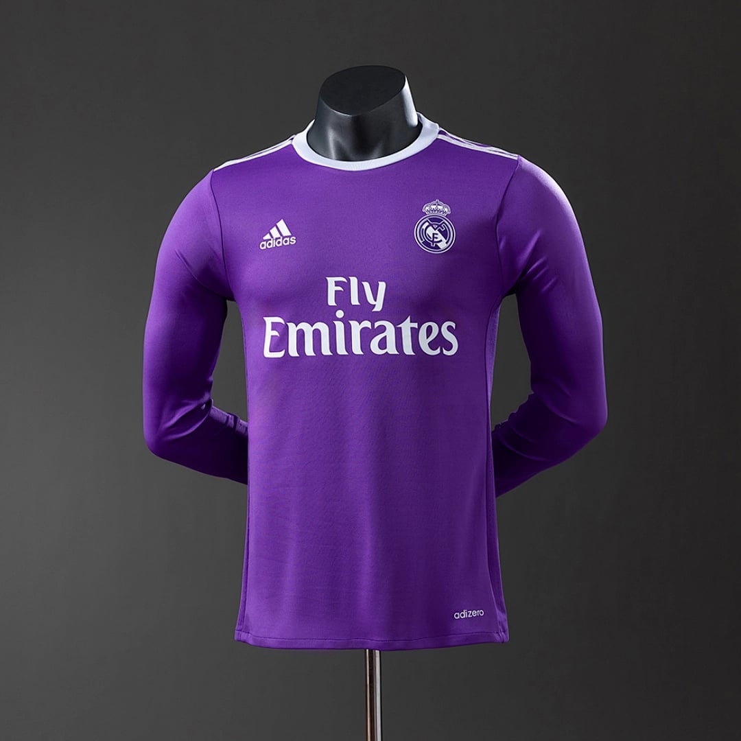 Camisola Alternativa do Real Madrid 2016/2017 (Retro, Versao Jogador, Manga Longa) - Vista 1