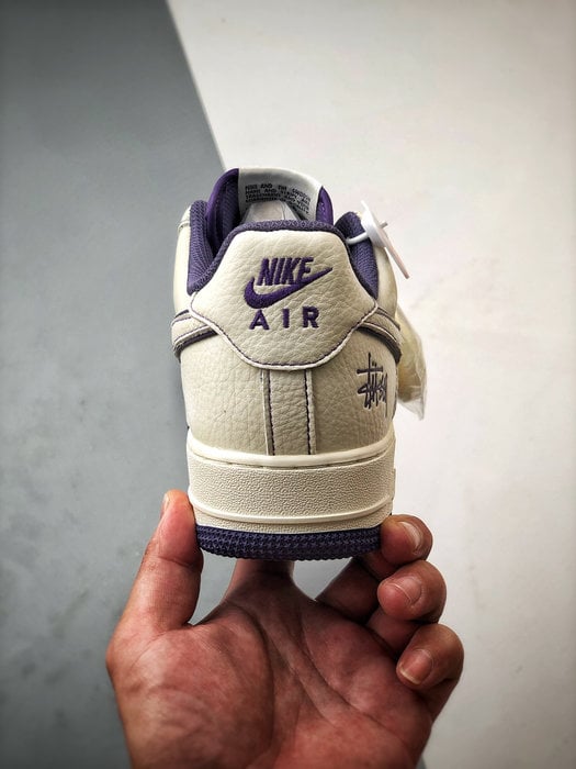 Stussy x Air Force 1 Low Branco e Roxo - Vista 3