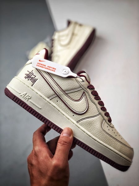Stussy x Air Force 1 Low Branco e Vinho - Vista 7